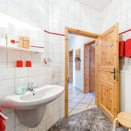 Spacious Holiday Near River In Beckedorf
